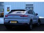 Porsche Cayenne Coupé 3.0 E-Hybrid Platinum Edition*BTW*Perfect Porsche Onderh.*1ste Eig*Krijt*PASM Luchtvering/PDCC/PDLS/Sportuitlaat/Pano/Bose/Sport Chrono/Sfeer/Stoelverw./Camera/Keyless Entry+go/Memorie/Elek. Klep/21 inch LM*