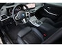 BMW 3-Serie Touring 330e M Sport Panoramadak HuD Navi LED Camera