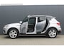 SEAT Arona 1.5 TSI EVO FR Business Intense | Incl. 12 maanden garantie | Voorstoelen verwarmd | Airco | Lichtmetalen velgen | Bluetooth | Apple carplay/Android auto | Navigatie | Climate control | Cruise control | Achteruitrijcamera | Parkeersensoren