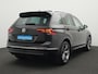 Volkswagen Tiguan 1.4 TSI 150 pk DSG ACT Highline Business R / R-Line | Panoramadak | Trekhaak | Leder | Geheugenstoel | Rondomzicht camera