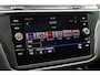 Volkswagen Tiguan 1.4 TSI 150 pk DSG ACT Highline Business R / R-Line | Panoramadak | Trekhaak | Leder | Geheugenstoel | Rondomzicht camera