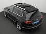 Volkswagen Tiguan 1.4 TSI 150 pk DSG ACT Highline Business R / R-Line | Panoramadak | Trekhaak | Leder | Geheugenstoel | Rondomzicht camera