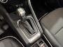 Renault Captur 145PK E-Tech Hybrid Intens Automaat | 1e eigenaar | Navi | Camera | Apple CarPlay/Android Auto | Climate Control | Parkeersensoren | Full LED | Licht & Regen Sensor | Lichtmetalen Velgen |
