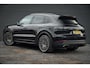 Porsche Cayenne 3.0 E-Hybrid / Pano / Massage / Trekhaak / Luchtvering / Rear Seat Entertainment
