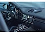 Porsche Cayenne 3.0 E-Hybrid / Pano / Massage / Trekhaak / Luchtvering / Rear Seat Entertainment