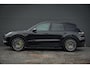 Porsche Cayenne 3.0 E-Hybrid / Pano / Massage / Trekhaak / Luchtvering / Rear Seat Entertainment