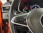 Renault Clio 100PK TCe Intens | Parkeersensoren | Apple CarPlay/Android Auto | Climate Control | Cruise Control | Lichtmetalen Velgen | Licht & Regen Sensor | Full LED | Armsteun |
