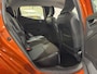 Renault Clio 100PK TCe Intens | Parkeersensoren | Apple CarPlay/Android Auto | Climate Control | Cruise Control | Lichtmetalen Velgen | Licht & Regen Sensor | Full LED | Armsteun |