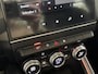 Renault Clio 100PK TCe Intens | Parkeersensoren | Apple CarPlay/Android Auto | Climate Control | Cruise Control | Lichtmetalen Velgen | Licht & Regen Sensor | Full LED | Armsteun |