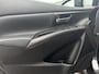Suzuki S-Cross 1.4 Boosterjet Style Hybrid Automaat | Verwarmbare buitenspiegels | Apple CarPlay & Android Auto | Navigatiesysteem | Adaptieve Cruise Control | Climate Control | Parkeersensoren voor- en achter | Stoelverwarming | Achteruitrijcamera | Fabrieksgarantie t/m augustus 2031