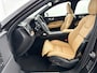Volvo XC60 2.0 T6 Plug-in hybrid AWD Plus Dark | 19" Allseason | Luchtvering | Geventileerd Nappa Leder | Trekhaak | 360 Camera | Panoramadak | Elektr. verst. stoelen | Stoel/stuur/achterbankverwarming | Adaptieve cruise | BLIS