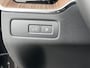 Volvo XC60 2.0 T6 Plug-in hybrid AWD Plus Dark | 19" Allseason | Luchtvering | Geventileerd Nappa Leder | Trekhaak | 360 Camera | Panoramadak | Elektr. verst. stoelen | Stoel/stuur/achterbankverwarming | Adaptieve cruise | BLIS