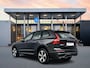 Volvo XC60 2.0 T6 Plug-in hybrid AWD Plus Dark | 19" Allseason | Luchtvering | Geventileerd Nappa Leder | Trekhaak | 360 Camera | Panoramadak | Elektr. verst. stoelen | Stoel/stuur/achterbankverwarming | Adaptieve cruise | BLIS