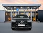 Volvo XC60 2.0 T6 Plug-in hybrid AWD Plus Dark | 19" Allseason | Luchtvering | Geventileerd Nappa Leder | Trekhaak | 360 Camera | Panoramadak | Elektr. verst. stoelen | Stoel/stuur/achterbankverwarming | Adaptieve cruise | BLIS