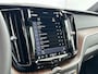 Volvo XC60 2.0 T6 Plug-in hybrid AWD Plus Dark | 19" Allseason | Luchtvering | Geventileerd Nappa Leder | Trekhaak | 360 Camera | Panoramadak | Elektr. verst. stoelen | Stoel/stuur/achterbankverwarming | Adaptieve cruise | BLIS