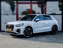 Audi Q2 35 TFSI S Edition | Trekhaak | Origineel NL | 2e Eigenaar | Adaptieve Cruise Control | Navigatie | Camera | Climate Control | Stoelverwarming | Metallic Lak | Virtual Cockpit | FULL LED | 3x S-Line | Lichtmetalen Velgen |