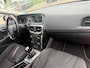 Volvo V40 1.6 D2 Base Business 5 drs van 2de Eig met trekhaak en navigatie en bluetooth telefoon en airco