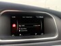 Volvo V40 1.6 D2 Base Business 5 drs van 2de Eig met trekhaak en navigatie en bluetooth telefoon en airco