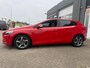 Volvo V40 1.6 D2 Base Business 5 drs van 2de Eig met trekhaak en navigatie en bluetooth telefoon en airco
