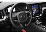 Volvo V60 T6 Plug-in hybrid AWD Plus Dark | Rondomzicht Camera| Semi Electrische trekhaak| Electronic Climate Control | Adaptieve Cruise Control | Parkeersensoren | Rijstrooksensor Met Correctie | Navigatiesysteem | Verwarmbare Voorstoelen | Verwarmbaar Stuurwiel | Keyless Entry |