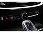 Volvo V60 T6 Plug-in hybrid AWD Plus Dark | Rondomzicht Camera| Semi Electrische trekhaak| Electronic Climate Control | Adaptieve Cruise Control | Parkeersensoren | Rijstrooksensor Met Correctie | Navigatiesysteem | Verwarmbare Voorstoelen | Verwarmbaar Stuurwiel | Keyless Entry |