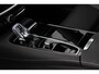 Volvo V60 T6 Plug-in hybrid AWD Plus Dark | Rondomzicht Camera| Semi Electrische trekhaak| Electronic Climate Control | Adaptieve Cruise Control | Parkeersensoren | Rijstrooksensor Met Correctie | Navigatiesysteem | Verwarmbare Voorstoelen | Verwarmbaar Stuurwiel | Keyless Entry |