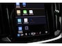 Volvo V60 T6 Plug-in hybrid AWD Plus Dark | Rondomzicht Camera| Semi Electrische trekhaak| Electronic Climate Control | Adaptieve Cruise Control | Parkeersensoren | Rijstrooksensor Met Correctie | Navigatiesysteem | Verwarmbare Voorstoelen | Verwarmbaar Stuurwiel | Keyless Entry |
