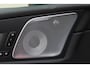 Volvo XC60 T8 Plug-in hybrid AWD Ultra Dark | Luchtvering | Bowers & Wilkins premium audio | Lichtmetalen velgen 22" | 360° parkeercamera | Sportstoelen | Head-up display | Parkeerverwarming | BLIS | Adaptive cruise | trekhaak elektrisch uitklapbaar | head-up display