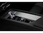 Volvo XC60 T8 Plug-in hybrid AWD Ultra Dark | Luchtvering | Bowers & Wilkins premium audio | Lichtmetalen velgen 22" | 360° parkeercamera | Sportstoelen | Head-up display | Parkeerverwarming | BLIS | Adaptive cruise | trekhaak elektrisch uitklapbaar | head-up display