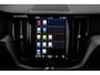 Volvo XC60 T8 Plug-in hybrid AWD Ultra Dark | Luchtvering | Bowers & Wilkins premium audio | Lichtmetalen velgen 22" | 360° parkeercamera | Sportstoelen | Head-up display | Parkeerverwarming | BLIS | Adaptive cruise | trekhaak elektrisch uitklapbaar | head-up display