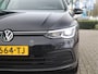 Volkswagen Golf 1.5 TSI Life Business Navi / LED /Camera / Trekh / Climate BTW auto