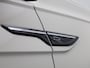 Volkswagen Taigo 1.0 TSI R-Line Business 110 PK DSG | Automaat | Apple Carplay | Design pakket | Black style pakket | Comfort sportstoelen| Adaptive cruise control | Navigatiesysteem| Parkeersensoren | Regensensor | Sfeerverlichting | Start/stop systeem |