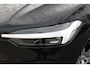 Volvo XC60 2.0 T6 Plug-in hybrid AWD Plus Bright | Semi elektrische trekhaak | Stoel & stuurwielverwarming | Lederen interieur |
