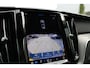 Volvo XC60 2.0 T6 Plug-in hybrid AWD Plus Bright | Semi elektrische trekhaak | Stoel & stuurwielverwarming | Lederen interieur |