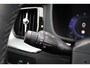 Volvo XC60 2.0 T6 Plug-in hybrid AWD Plus Bright | Semi elektrische trekhaak | Stoel & stuurwielverwarming | Lederen interieur |
