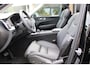 Volvo XC60 2.0 T6 Plug-in hybrid AWD Plus Bright | Semi elektrische trekhaak | Stoel & stuurwielverwarming | Lederen interieur |