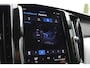 Volvo XC60 2.0 T6 Plug-in hybrid AWD Plus Bright | Semi elektrische trekhaak | Stoel & stuurwielverwarming | Lederen interieur |