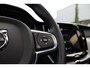 Volvo XC60 2.0 T6 Plug-in hybrid AWD Plus Bright | Semi elektrische trekhaak | Stoel & stuurwielverwarming | Lederen interieur |