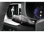 Volvo XC60 2.0 T6 Plug-in hybrid AWD Plus Bright | Semi elektrische trekhaak | Stoel & stuurwielverwarming | Lederen interieur |