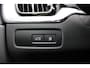 Volvo XC60 2.0 T6 Plug-in hybrid AWD Plus Bright | Semi elektrische trekhaak | Stoel & stuurwielverwarming | Lederen interieur |