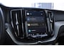 Volvo XC60 T8 390PK Automaat AWD Ultra Bright / Head-up display / Trekhaak/ Harman Kardon audio / Panoramadak / BLIS / Elektrisch bedienbare voorstoelen / Memory seats / Verwarmbare stoelen / Keyless entry /