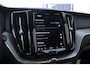 Volvo XC60 T8 390PK Automaat AWD Ultra Bright / Head-up display / Trekhaak/ Harman Kardon audio / Panoramadak / BLIS / Elektrisch bedienbare voorstoelen / Memory seats / Verwarmbare stoelen / Keyless entry /
