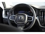 Volvo XC60 T8 390PK Automaat AWD Ultra Bright / Head-up display / Trekhaak/ Harman Kardon audio / Panoramadak / BLIS / Elektrisch bedienbare voorstoelen / Memory seats / Verwarmbare stoelen / Keyless entry /