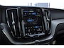 Volvo XC60 T8 390PK Automaat AWD Ultra Bright / Head-up display / Trekhaak/ Harman Kardon audio / Panoramadak / BLIS / Elektrisch bedienbare voorstoelen / Memory seats / Verwarmbare stoelen / Keyless entry /