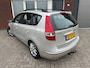 Hyundai i30 CW 1.6i Style / Leder / Clima / PDC / NAP