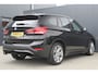 BMW X1 xDrive25e Business Edition Plus | Incl. 12 maanden garantie | Head-up display | Parkeersensoren | Verwarmde voorstoelen | Schuif/kantel dak | Climate control | Lichtmetalen velgen | Elektrische kofferklep | Cruise control | Bluetooth