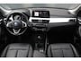 BMW X1 xDrive25e Business Edition Plus | Incl. 12 maanden garantie | Head-up display | Parkeersensoren | Verwarmde voorstoelen | Schuif/kantel dak | Climate control | Lichtmetalen velgen | Elektrische kofferklep | Cruise control | Bluetooth