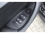 BMW X1 xDrive25e Business Edition Plus | Incl. 12 maanden garantie | Head-up display | Parkeersensoren | Verwarmde voorstoelen | Schuif/kantel dak | Climate control | Lichtmetalen velgen | Elektrische kofferklep | Cruise control | Bluetooth