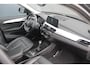 BMW X1 xDrive25e Business Edition Plus | Incl. 12 maanden garantie | Head-up display | Parkeersensoren | Verwarmde voorstoelen | Schuif/kantel dak | Climate control | Lichtmetalen velgen | Elektrische kofferklep | Cruise control | Bluetooth