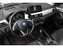 BMW X1 xDrive25e Business Edition Plus | Incl. 12 maanden garantie | Head-up display | Parkeersensoren | Verwarmde voorstoelen | Schuif/kantel dak | Climate control | Lichtmetalen velgen | Elektrische kofferklep | Cruise control | Bluetooth